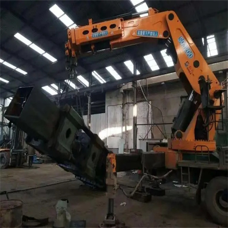 庐江县130吨折臂吊车出租吊机租赁附近电话